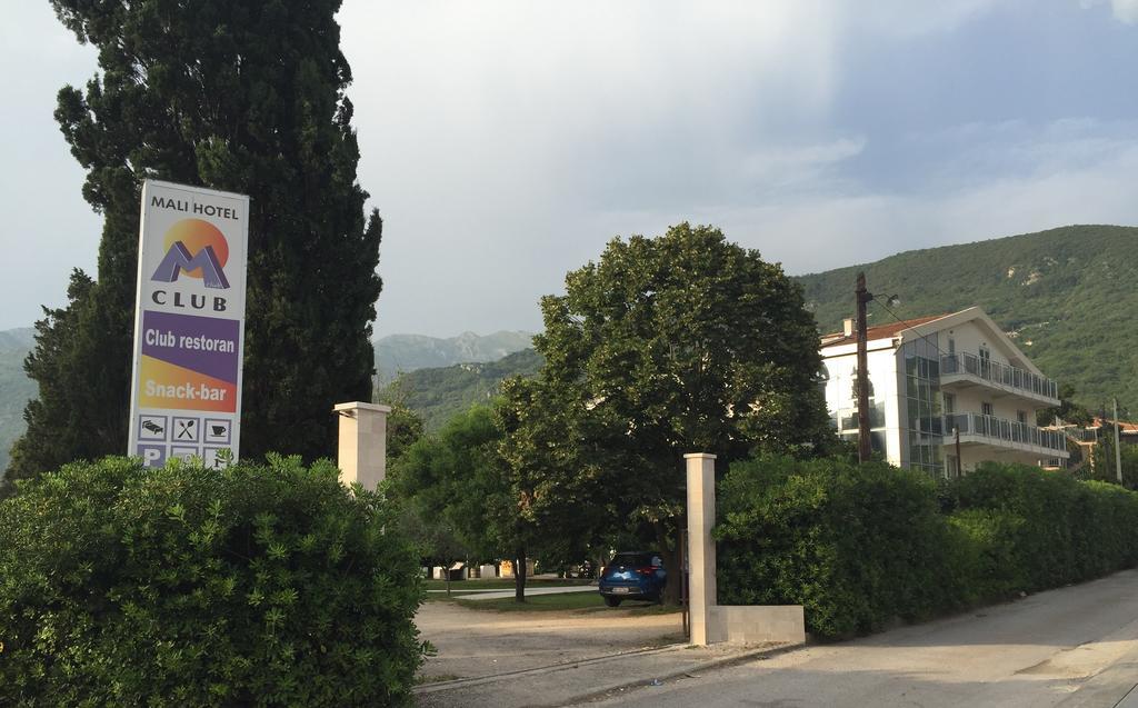 M-Club Hotel Budva Exterior foto